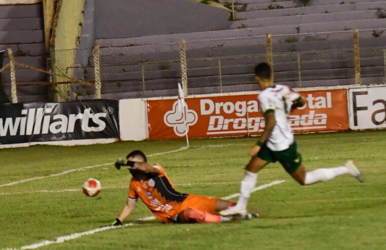 Touro do Vale enfrenta a Joseense hoje em Guaratinguetá