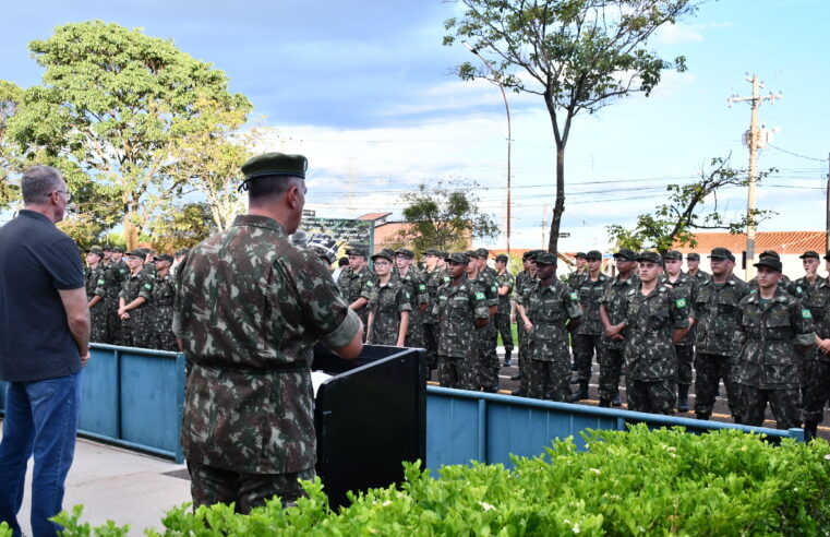 Tiro de Guerra realiza formatura do início de instrução da nova turma