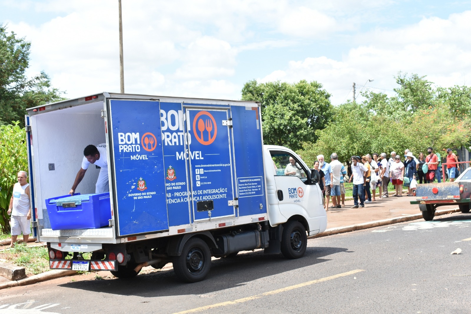 Bom Prato Móvel passa a atender no bairro Christiano Carvalho