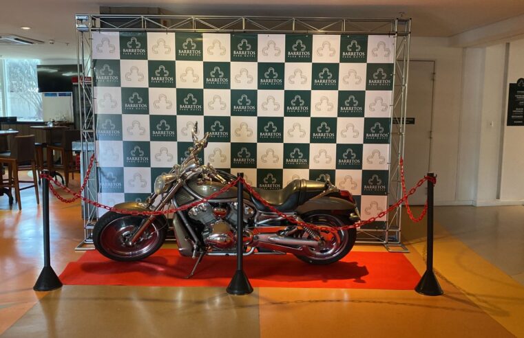 Exposição de motos antigas e mostra de cartazes alusiva ao Barretos Motorcycles têm entrada gratuita no Barretos Park Hotel