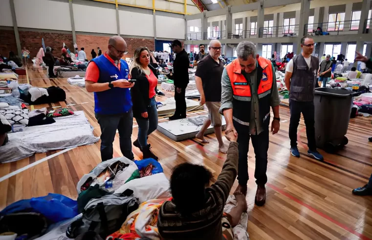 Quase 70 mil pessoas estão em abrigos gaúchos devido às fortes chuvas