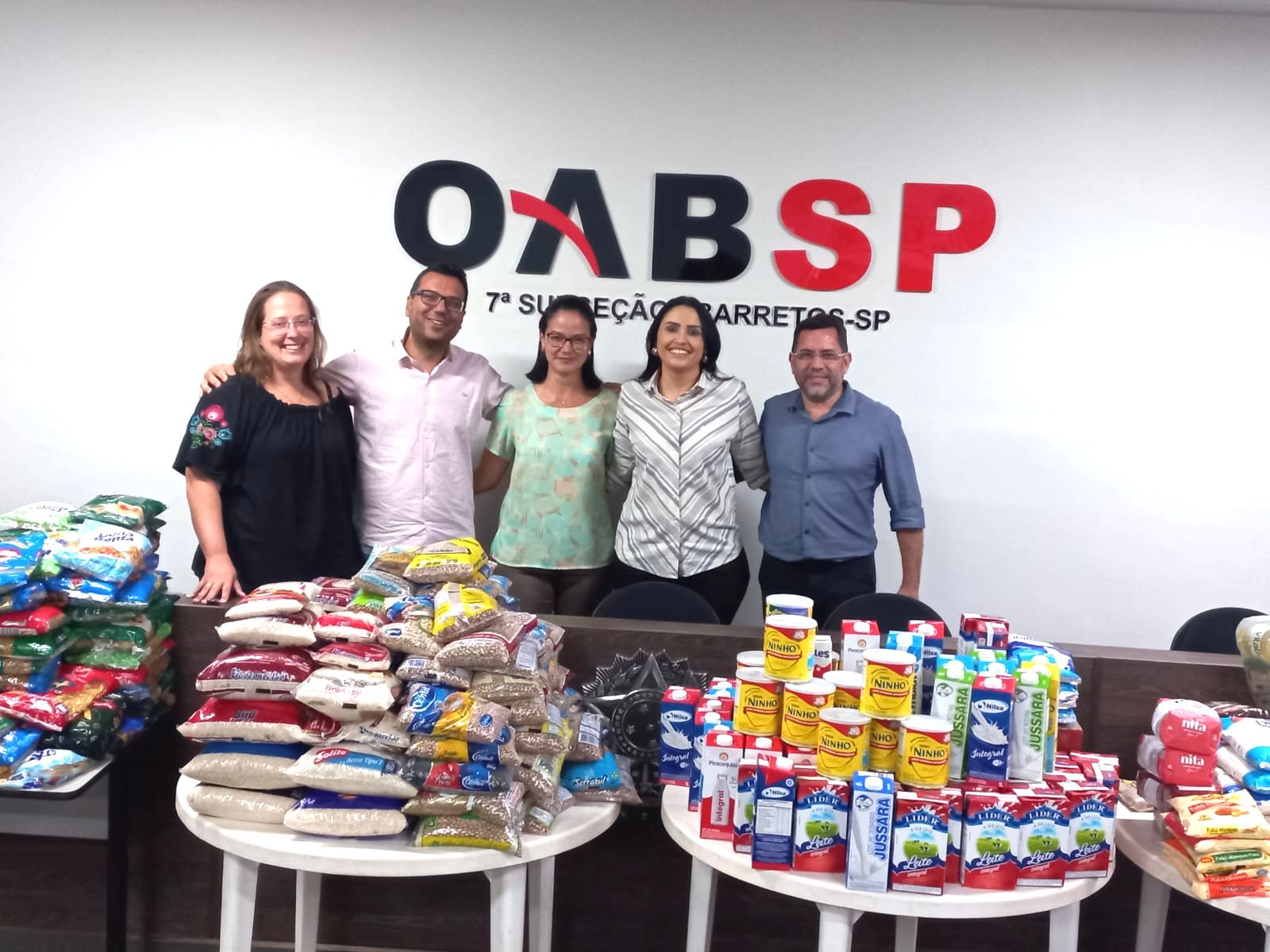 OAB Barretos entrega alimentos, produtos de limpeza e higiene à Pastoral da Mulher Marginalizada