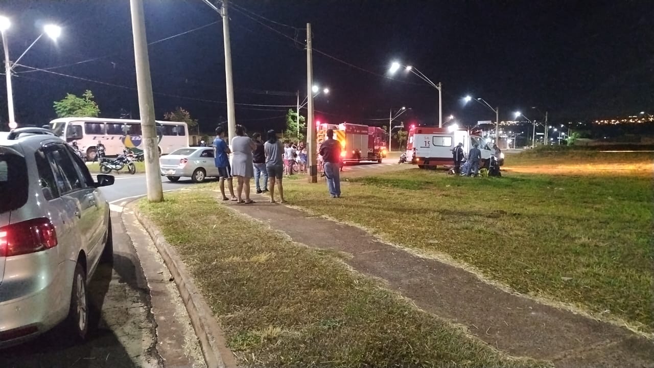 Jovem de 14 anos morre após sofrer descarga elétrica em quadra no Vida Nova