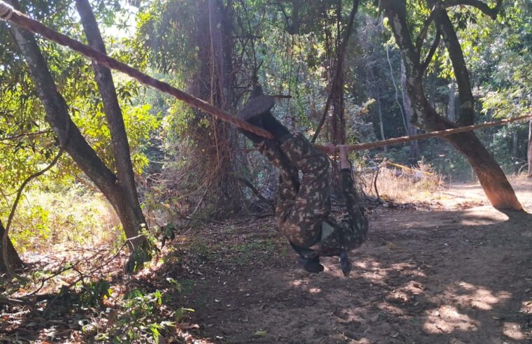 Atiradores do TG realizam exercício na zona rural