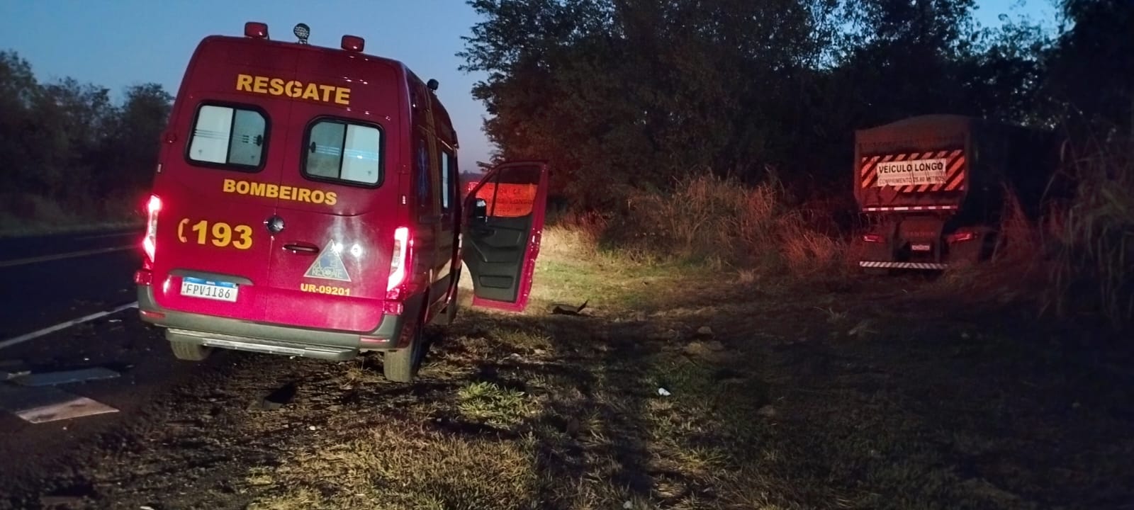 Corpo de Bombeiros atendem acidente na SP-326