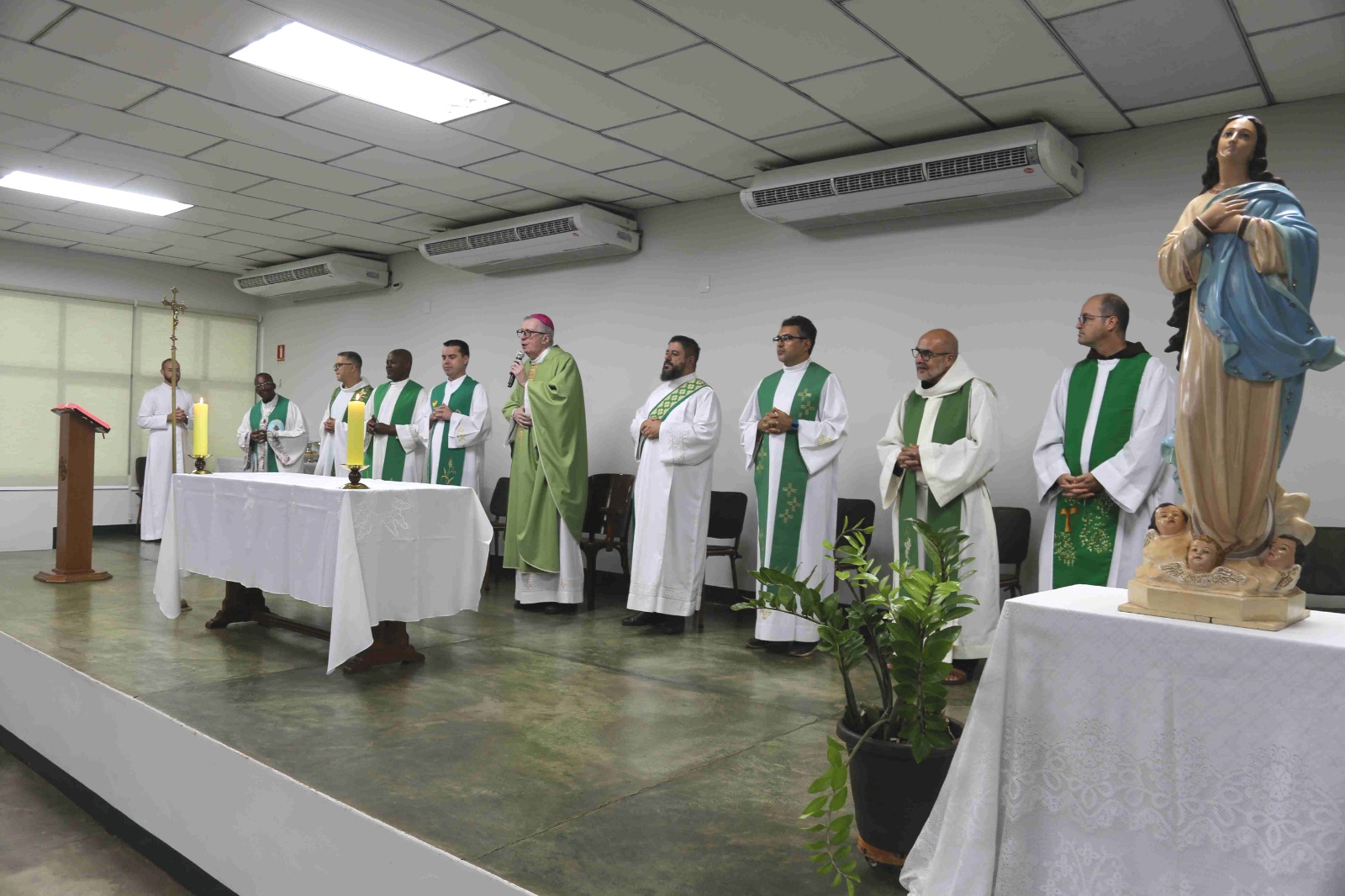 Dom Milton preside missa em ação de graças pelo 36º Arraial da Alegria da Cidade de Maria