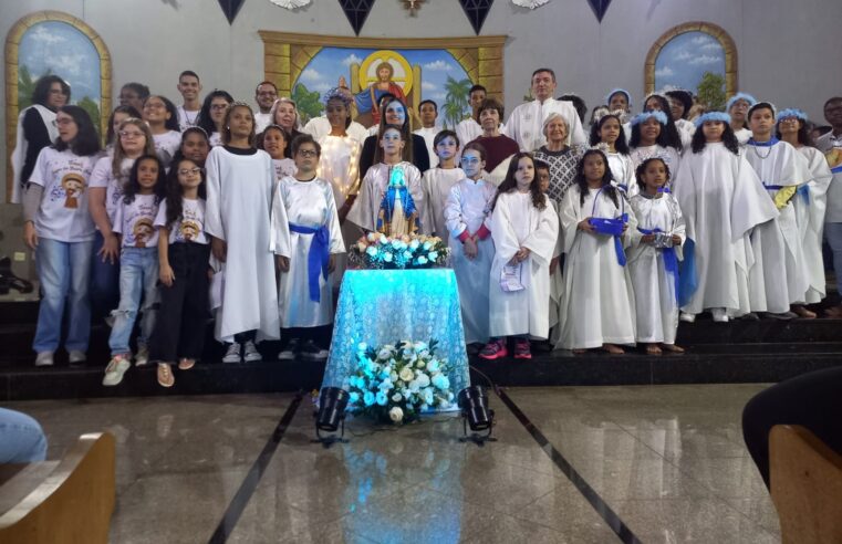 Paróquia Santo Antônio inicia trezena com coroação de Nossa Senhora