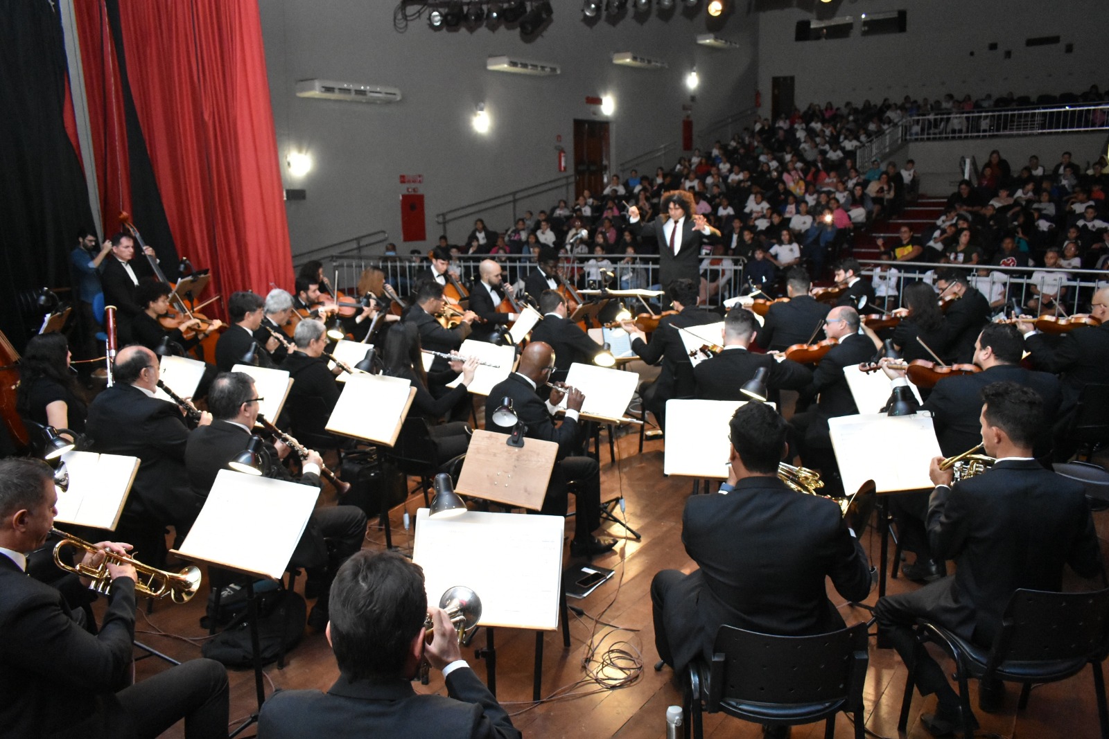 Concerto Didático Especial da Orquestra Sinfônica de Barretos leva música e cultura para alunos da Rede Municipal de Ensino