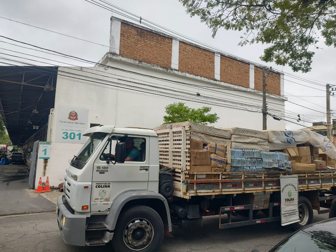 Fundo Social de Colina envia primeiros caminhões de doações para o Rio Grande do Sul