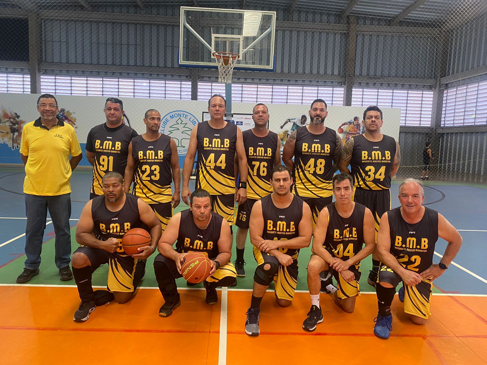 Barretos vence pelo Master de Basquete