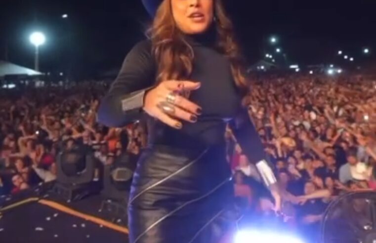 Show de Lauana Prado leva mais de 15 mil fãs na Festa do Cavalo