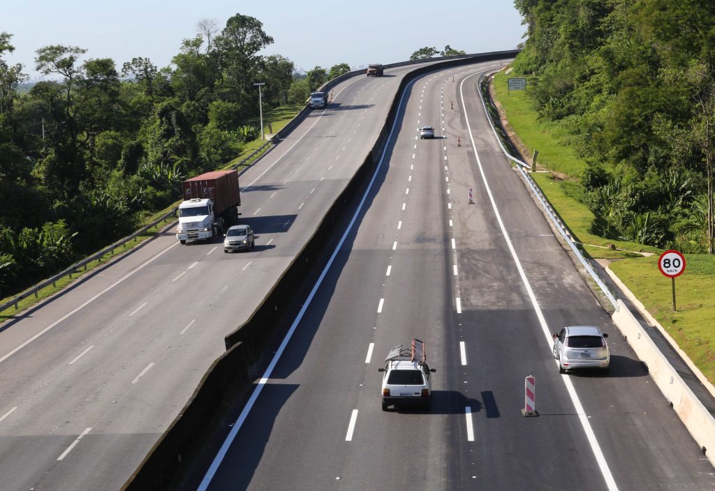 Governo de SP investe R$ 5 bi em obras de rodovias e melhoria logística