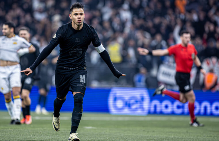 Corinthians volta a vencer no Brasileiro na estreia de Ramón Díaz