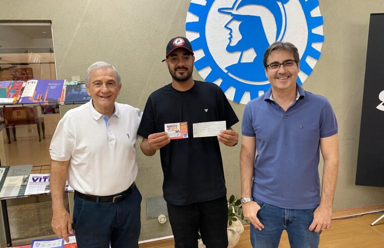 Morador de Franco da Rocha ganha moto em campanha do comércio