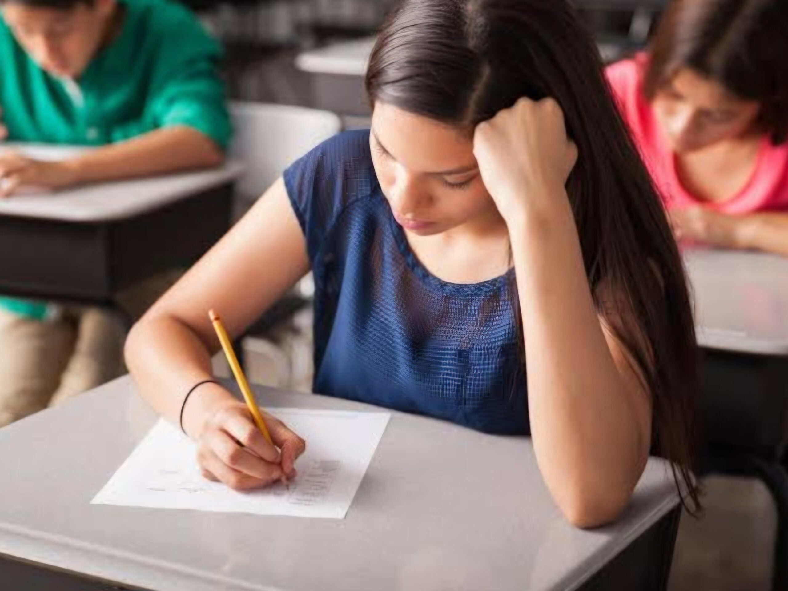 Mais de 2 milhões de alunos participam da Olimpíada de Redação a partir de segunda