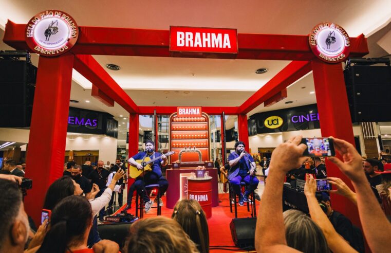 Brahma leva César Menotti e Fabiano para pocket show surpresa no RibeirãoShopping