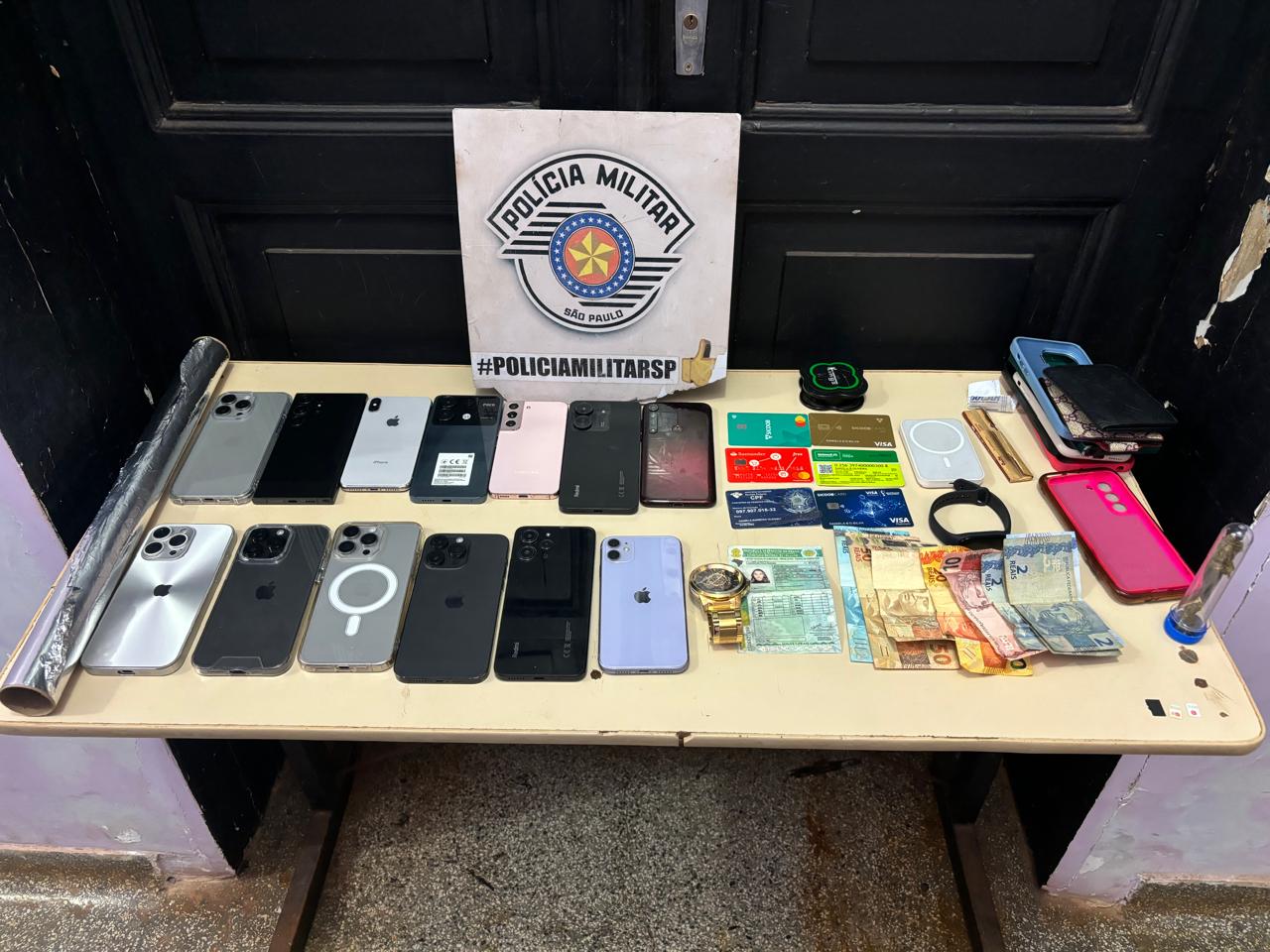 Quadrilha é presa em Bebedouro com celulares e  cartões bancários  furtados na Festa de Barretos