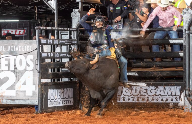 Anderson de Oliveira do MS vence terceiro round da final da PBR Brazil