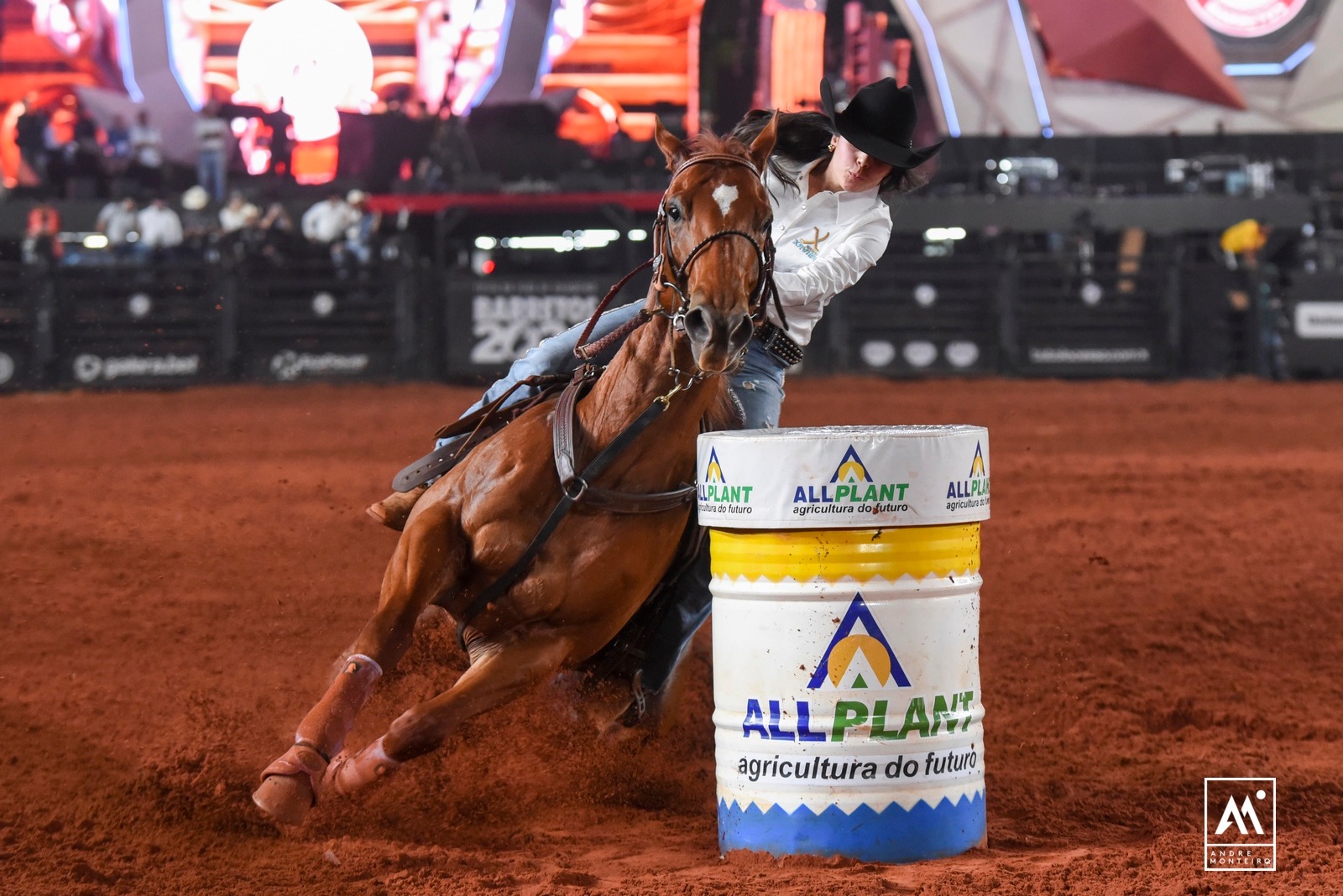 Rodeio Internacional: segunda eliminatória dos Três Tambores tem 15 competidores na disputa