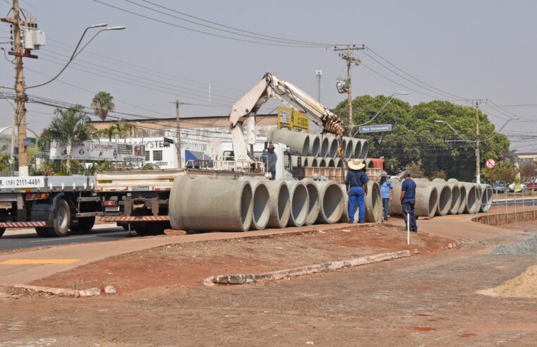 Obras de reurbanização da Avenida Necker Camargos estão em andamento