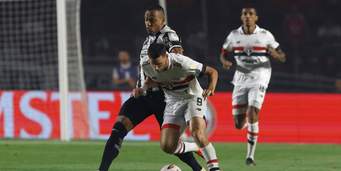 São Paulo perde nos pênaltis e está fora a Libertadores