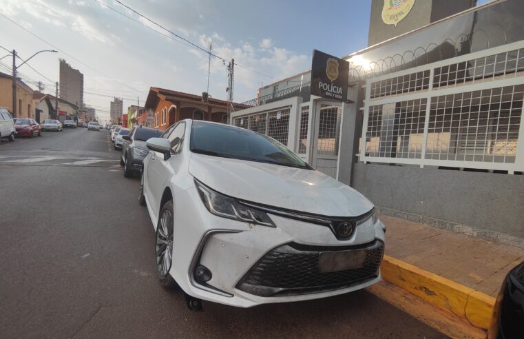 Polícia Civil de Barretos recupera, em Frutal/MG, veículo roubado de taxista em Barretos