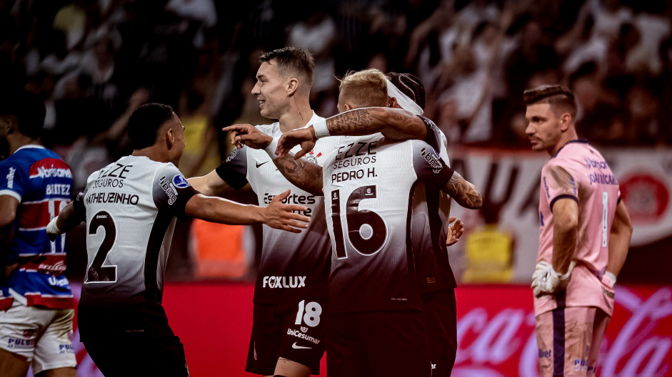 Corinthians vence o Fortaleza e está na semifinal da Sul-Americana