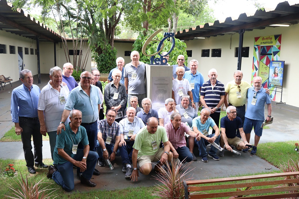 Formandos da 5ª turma do UNIFEB se reencontram em Barretos