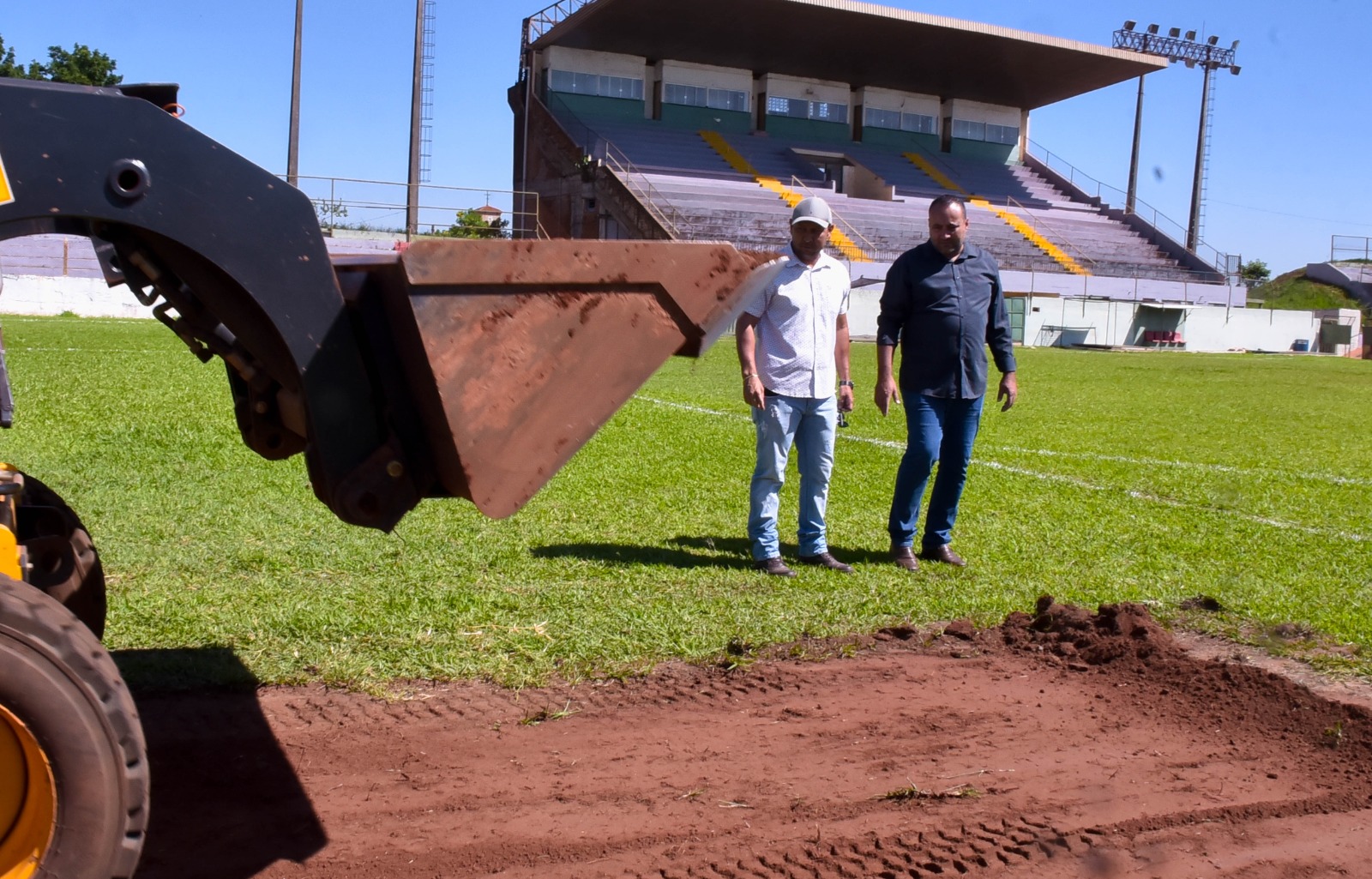 BEC inicia reforma do gramado e melhorias estruturais no estádio Fortaleza