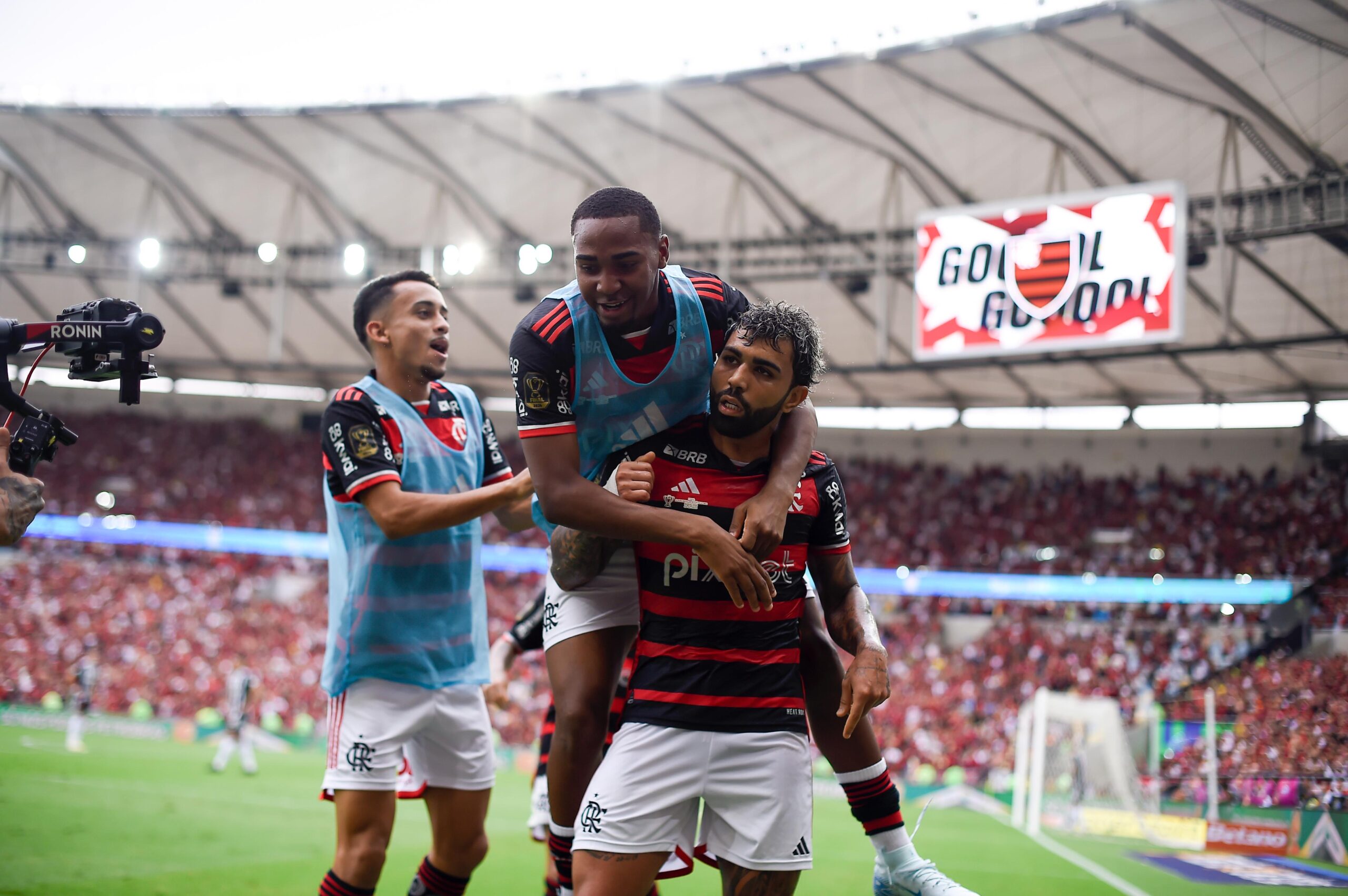 Flamengo vence primeiro duelo da final da Copa do Brasil