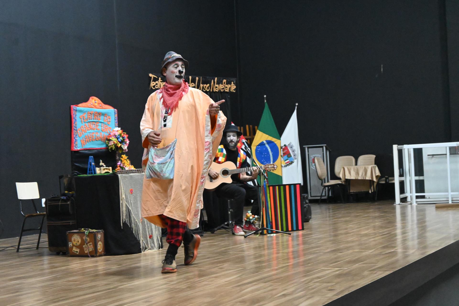 Centro Integrado de Educação e Cultura “Hugo Martins Tristão” recebe primeira Peça Teatral
