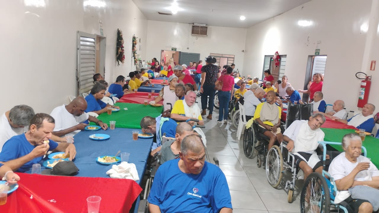 Casa André Luiz em clima de Natal através da solidariedade