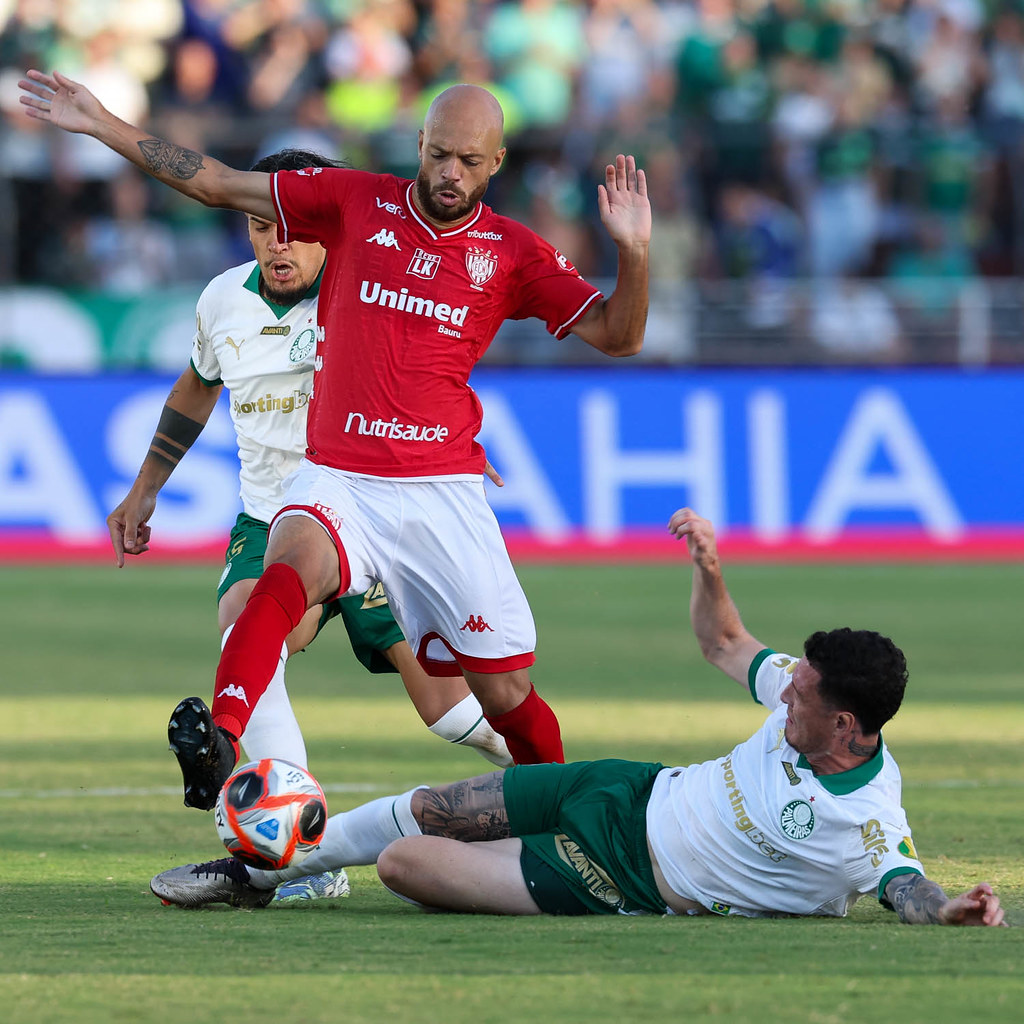 Palmeiras e Portuguesa empatam seus jogos na abertura do Paulistão