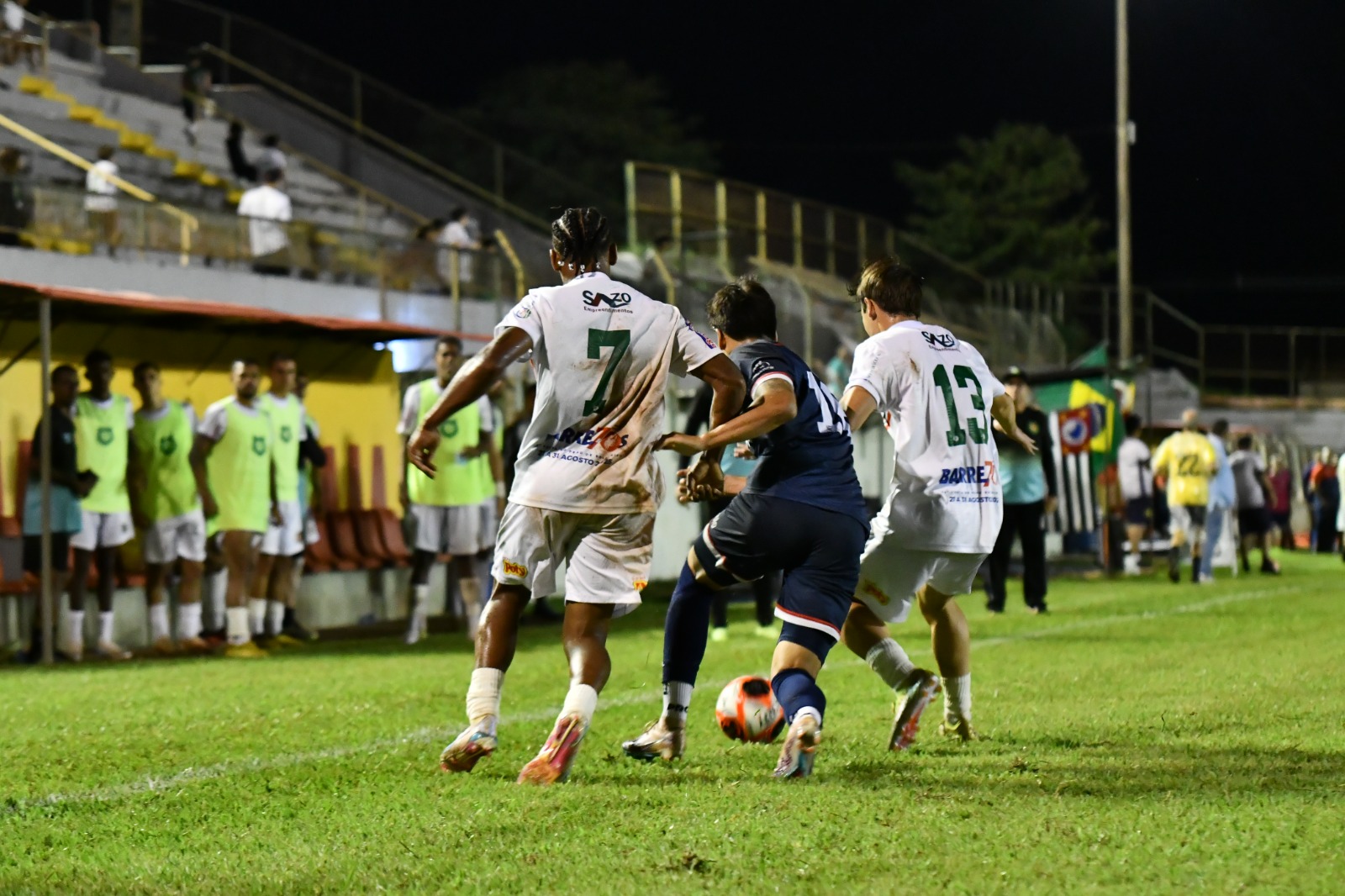 BEC recebe hoje o líder Paulista pela Série A4