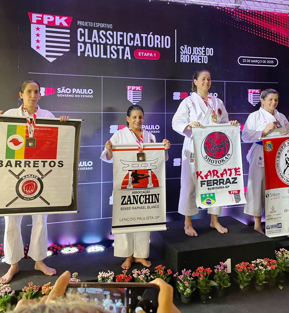 Karatecas de Barretos conquistam 11 medalhas em Campeonato Estadual