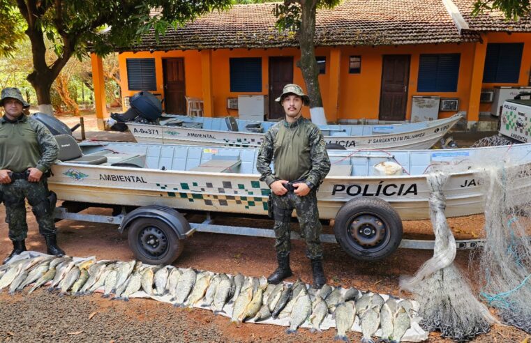 Polícia Ambiental constata pescadores realizando pesca irregular