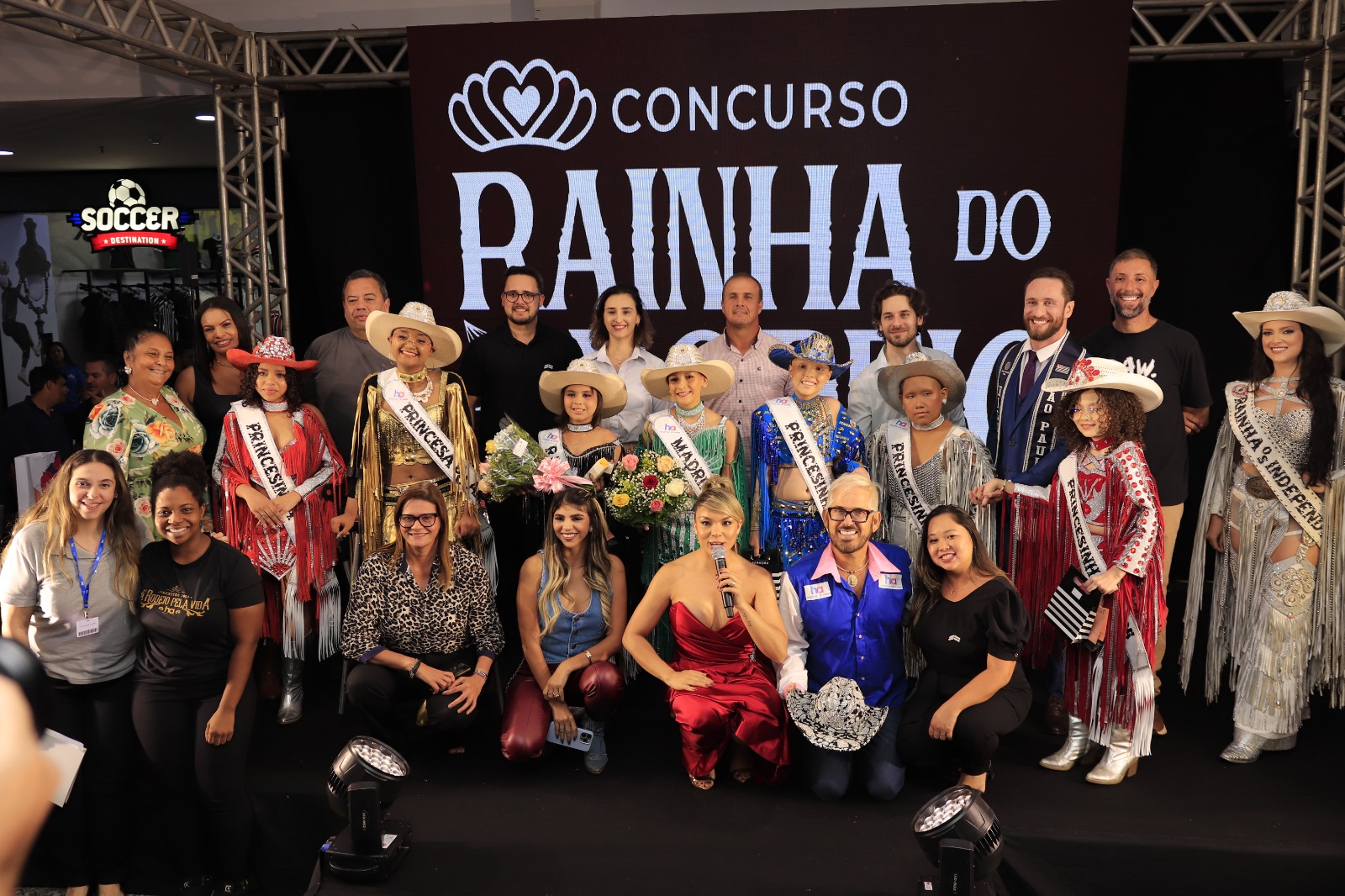Rainha do Rodeio Pela é eleita em concurso