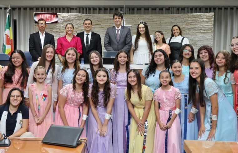 Dia das Meninas Arco-Íris foi comemorado em Sessão Solene na Câmara