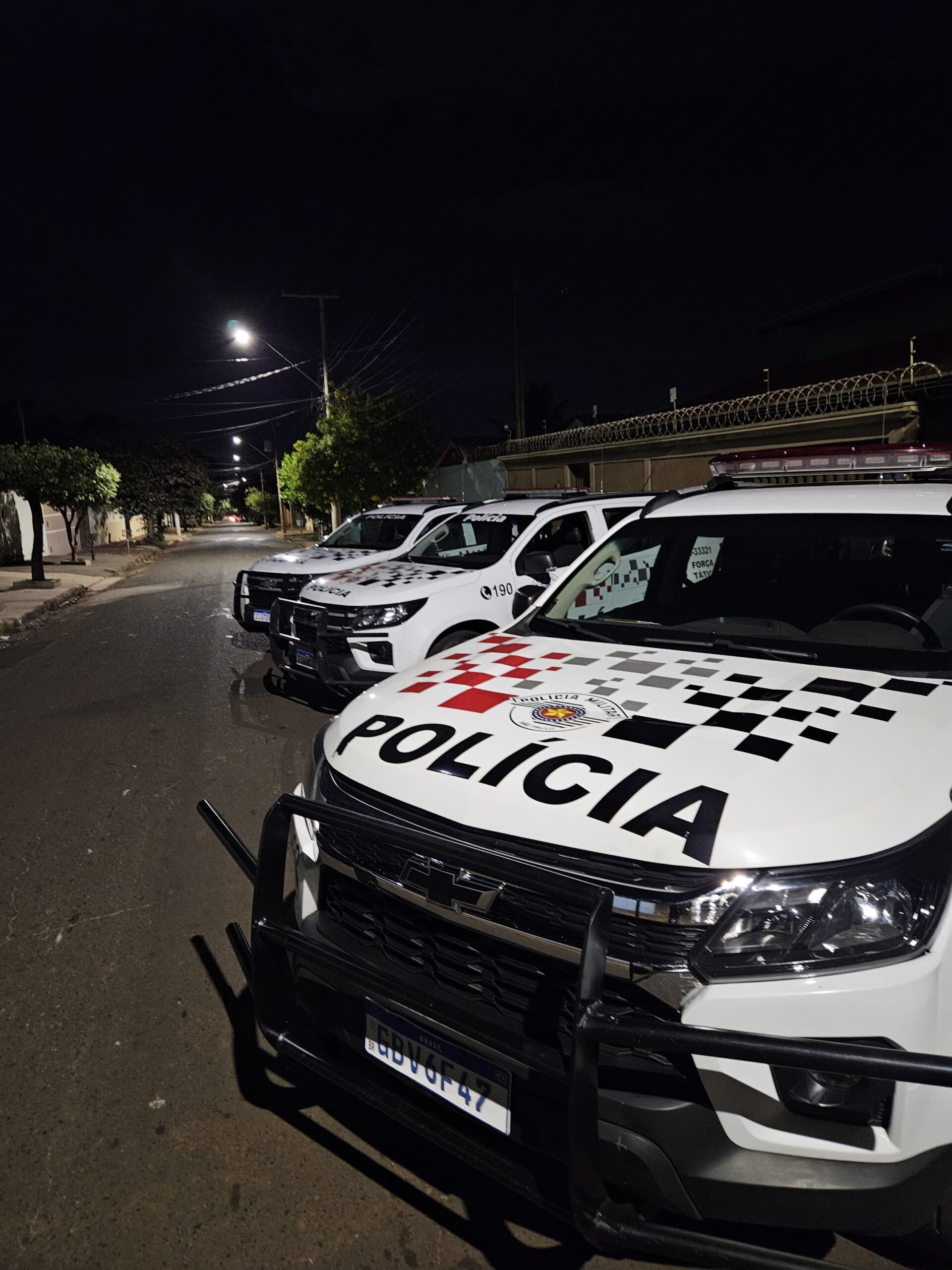 Força Tática localiza drogas com acusado no Santa Isabel