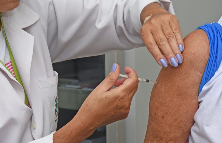 Vacina contra a gripe está disponível para toda a população nas UBS’s e no Postão