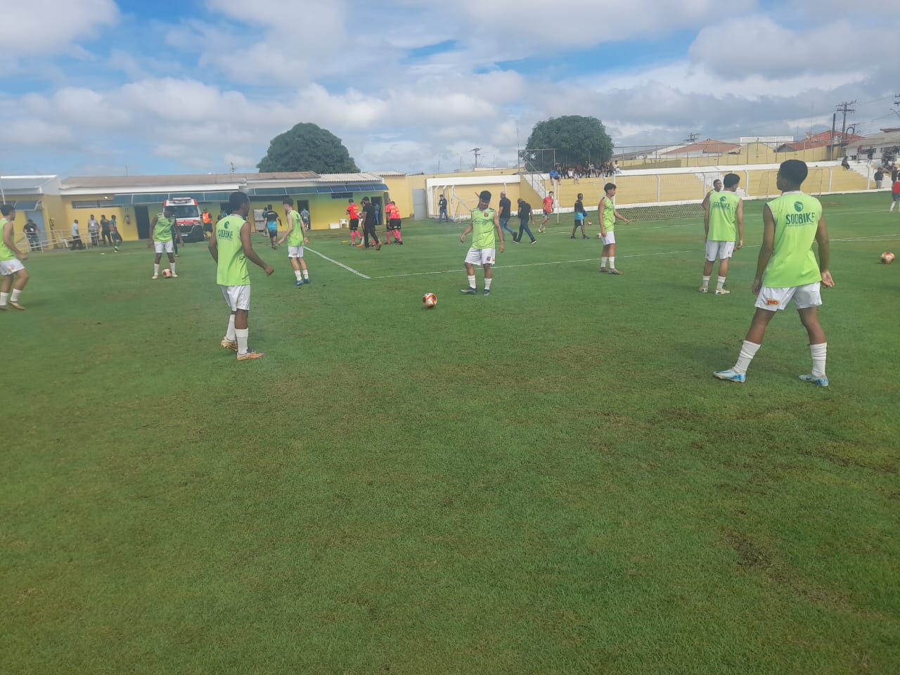 Tourinho joga somente no dia 10 de maio
