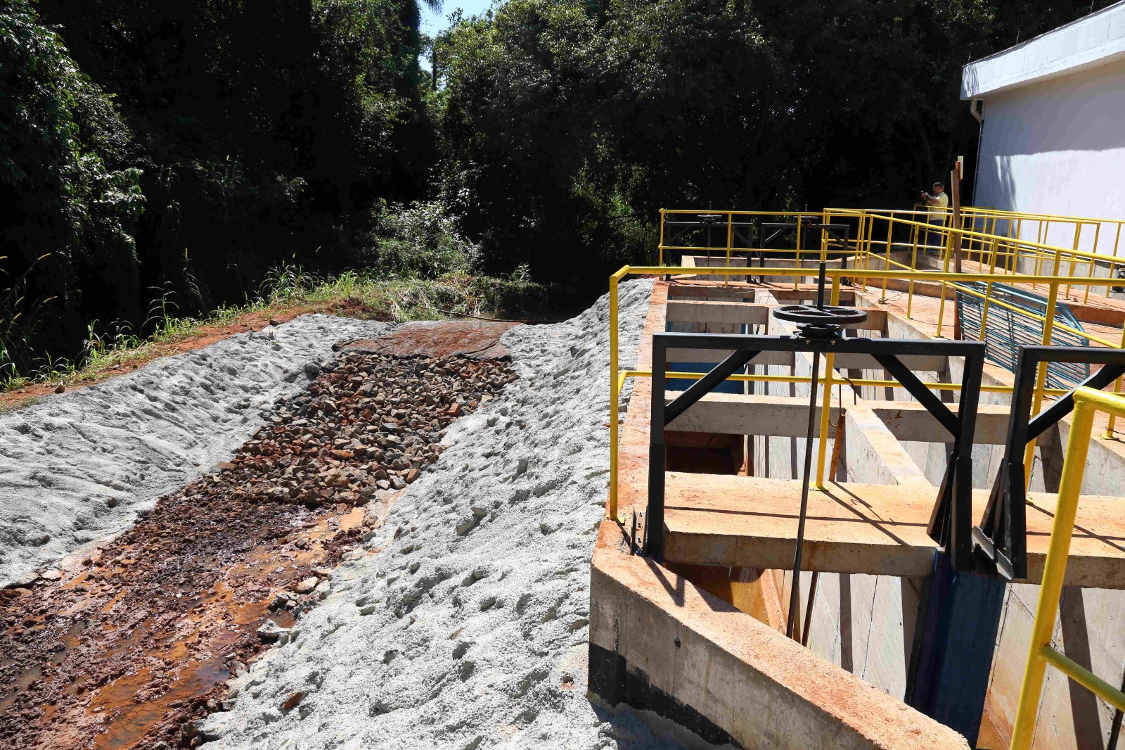 Obra de captação no Rio das Pedras atinge 99% de conclusão