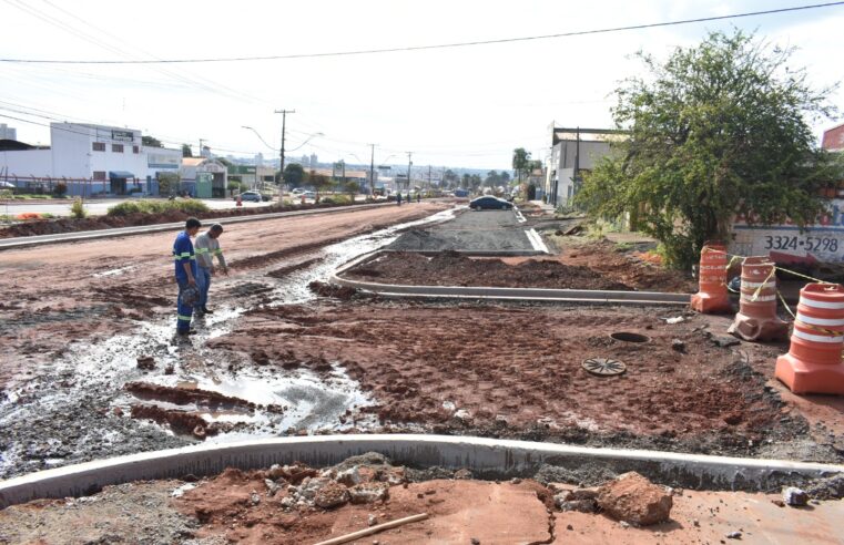 Obra de reurbanização da Avenida Eng. Necker C. de Camargo segue cronograma previsto e deve ser entregue em agosto