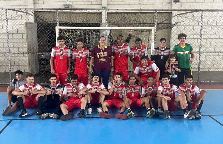 Handebol vence e esta nas finais dos Jogos da Juventude