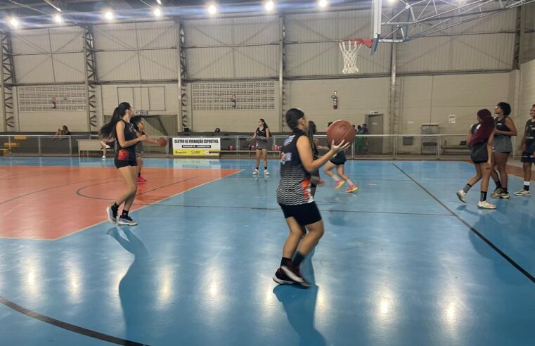 Basquete Barretos treina para enfrentar o Centro Olímpico no sábado