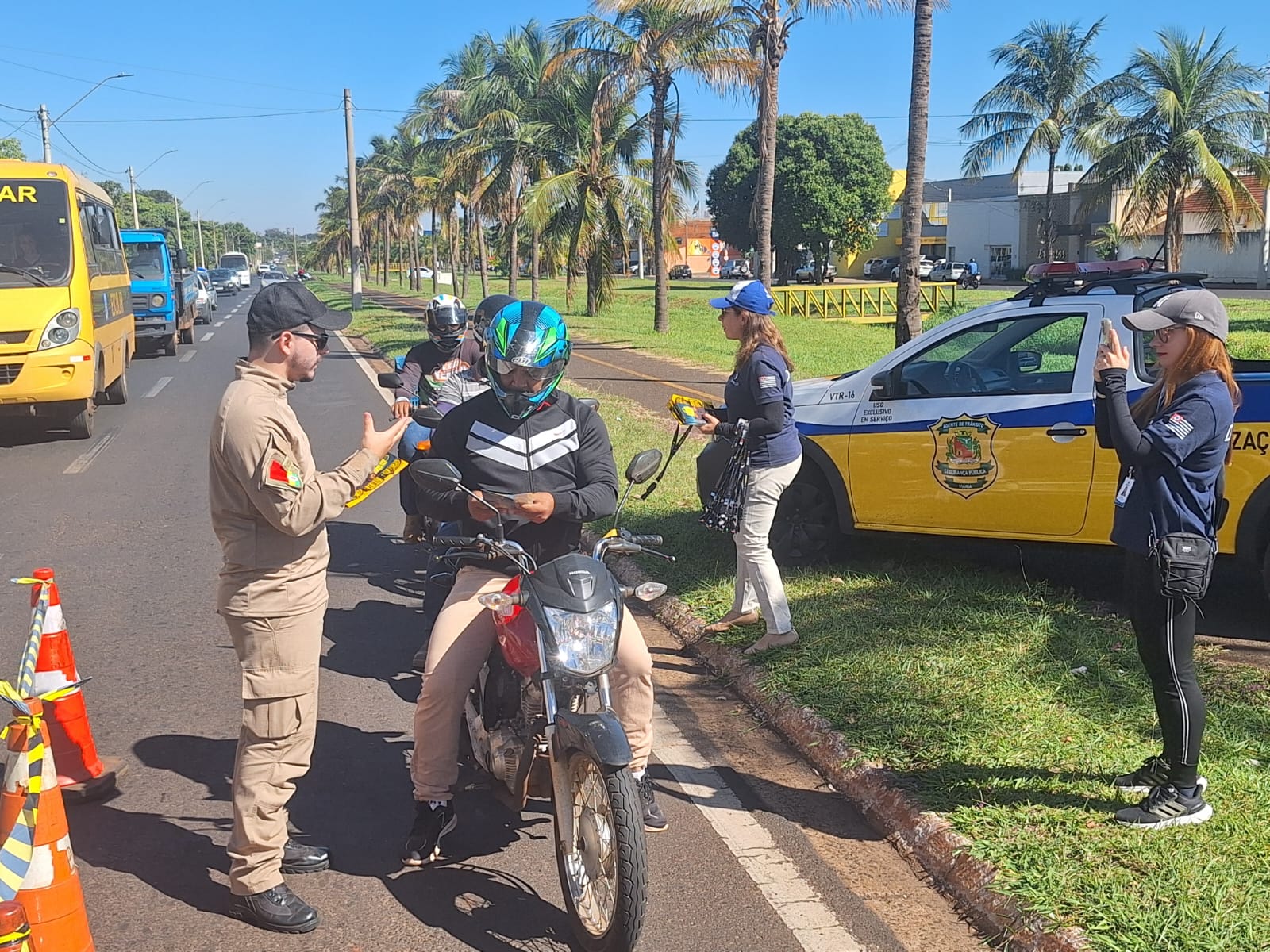 Campanha orienta motociclistas em ação do Maio Amarelo