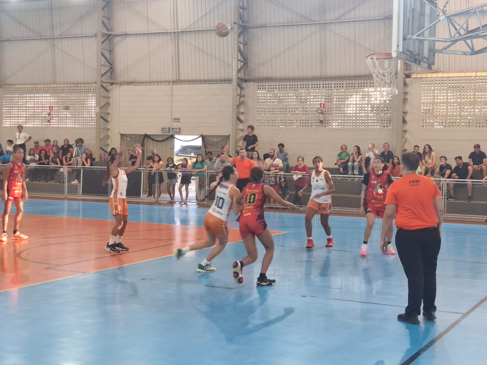 Basquete Barretos mantém 100% de aproveitamento ao derrotar o invicto Tupã