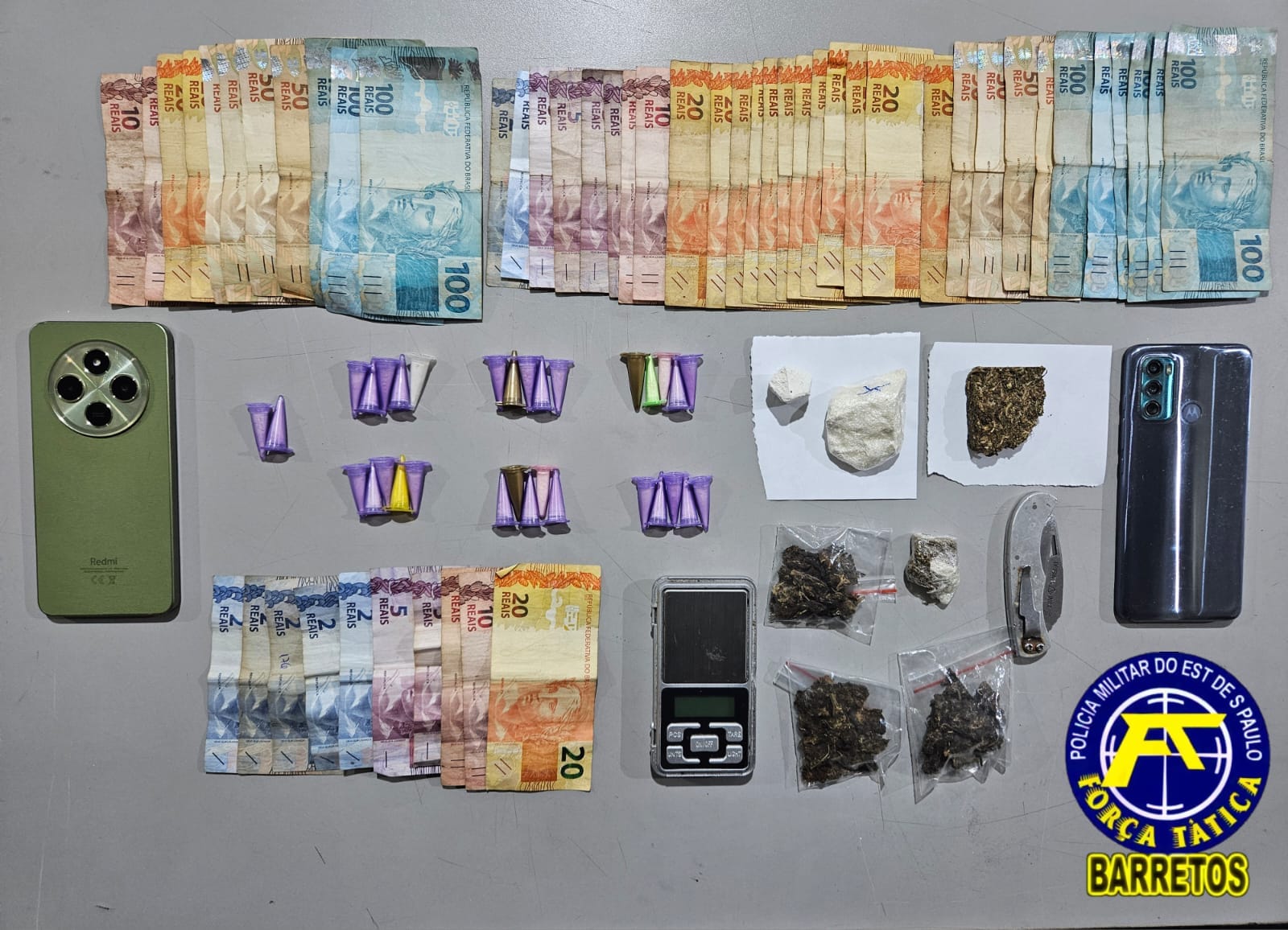 Dupla é presa por tráfico de drogas