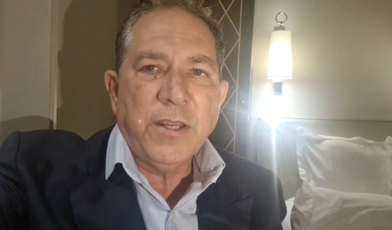 Direto de Paris, prefeito Odair Silva fala em vídeo sobre cancelamento da missão oficial em Israel