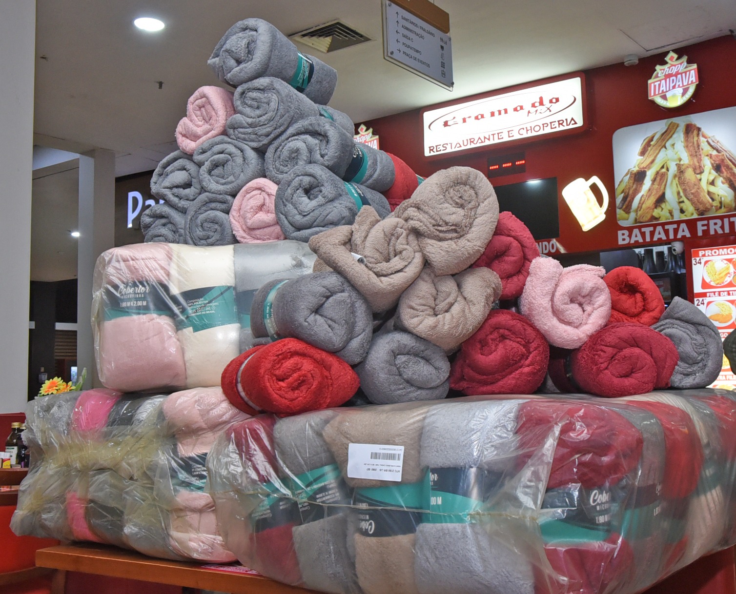 Campanha do Agasalho 2025: North Shopping e Gramado Mix realizam doações ao Fundo Social